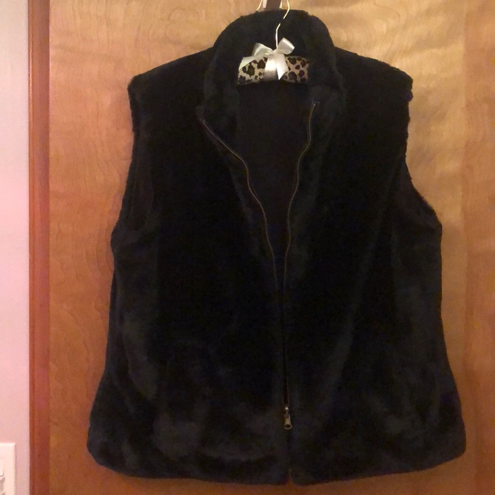 Reversible Faux Fur Vest, Size L/XL, Side Pockets